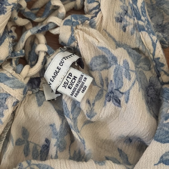 American Eagle | Cream/Blue Floral Jumpsuit | Ruffle | size XS - Picture 5 of 8